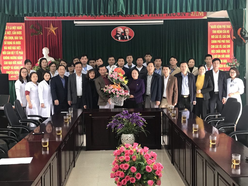 Lãnh đạo Huyện Chúc mừng Trung tâm Y tế nhân ngày thầy thuốc Việt Nam 27/2/2020